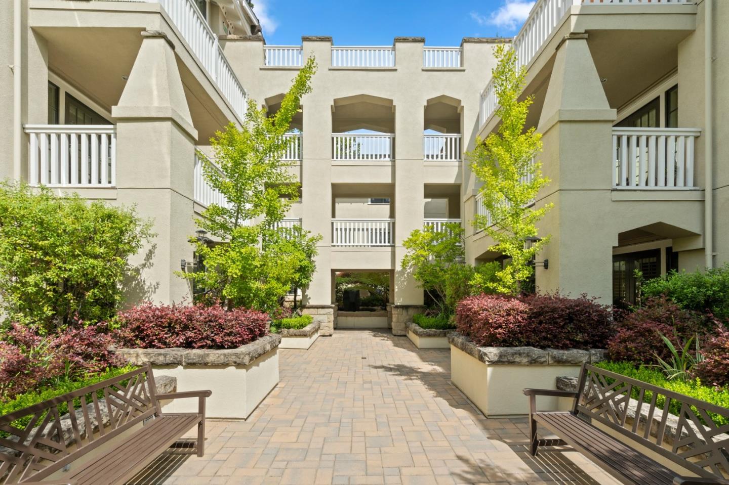 Detail Gallery Image 1 of 1 For 315 Homer Ave #106,  Palo Alto,  CA 94301 - 2 Beds | 2 Baths