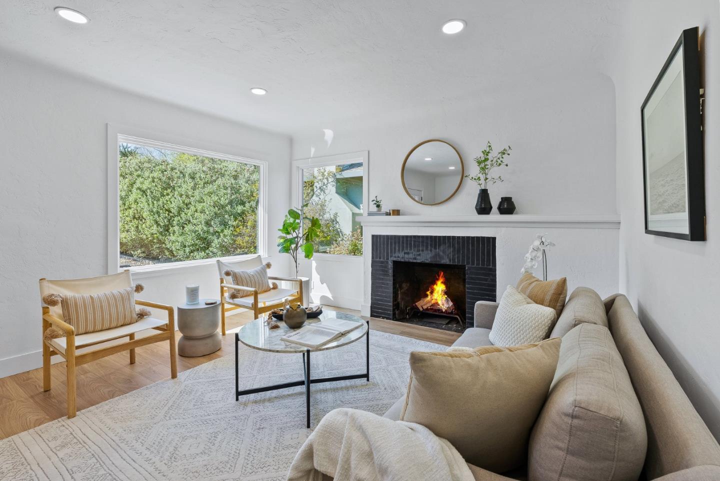 Detail Gallery Image 1 of 1 For 1719 King St, Santa Cruz,  CA 95060 - 3 Beds | 2 Baths