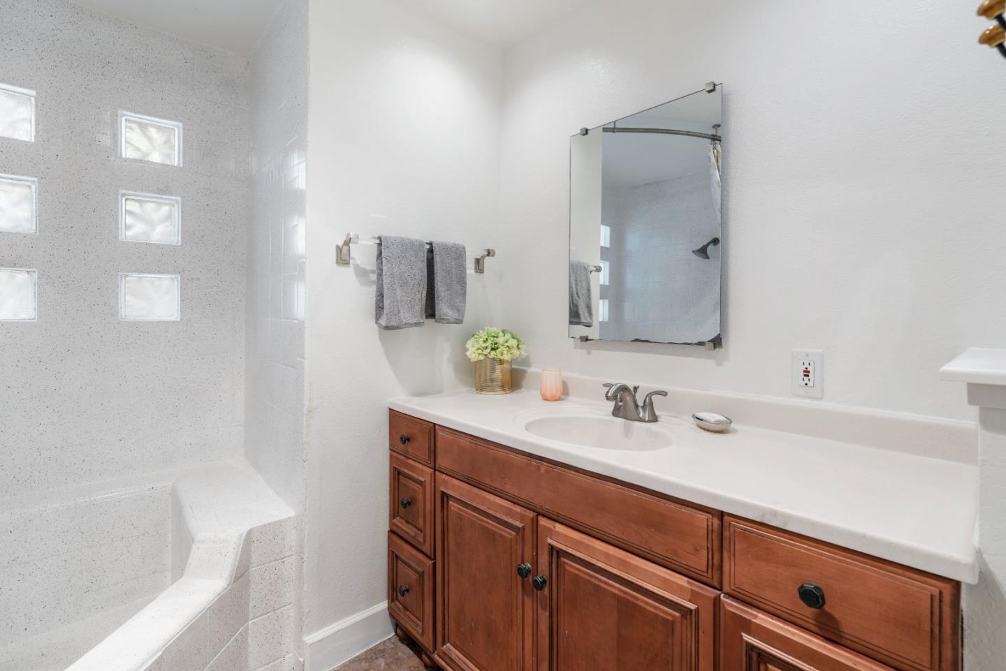 Detail Gallery Image 42 of 76 For 11835 Skyline Blvd, Los Gatos,  CA 95033 - 3 Beds | 2 Baths