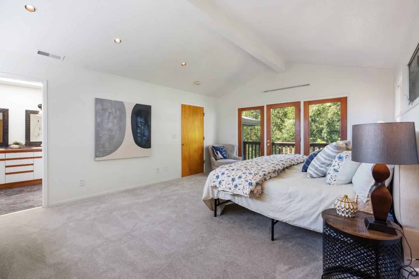 Detail Gallery Image 8 of 76 For 11835 Skyline Blvd, Los Gatos,  CA 95033 - 3 Beds | 2 Baths