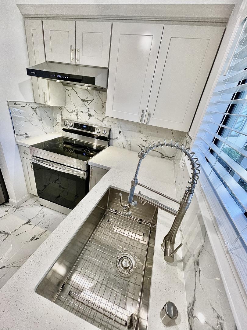 Detail Gallery Image 9 of 25 For 1087 N Abbott Ave, Milpitas,  CA 95035 - 3 Beds | 2 Baths