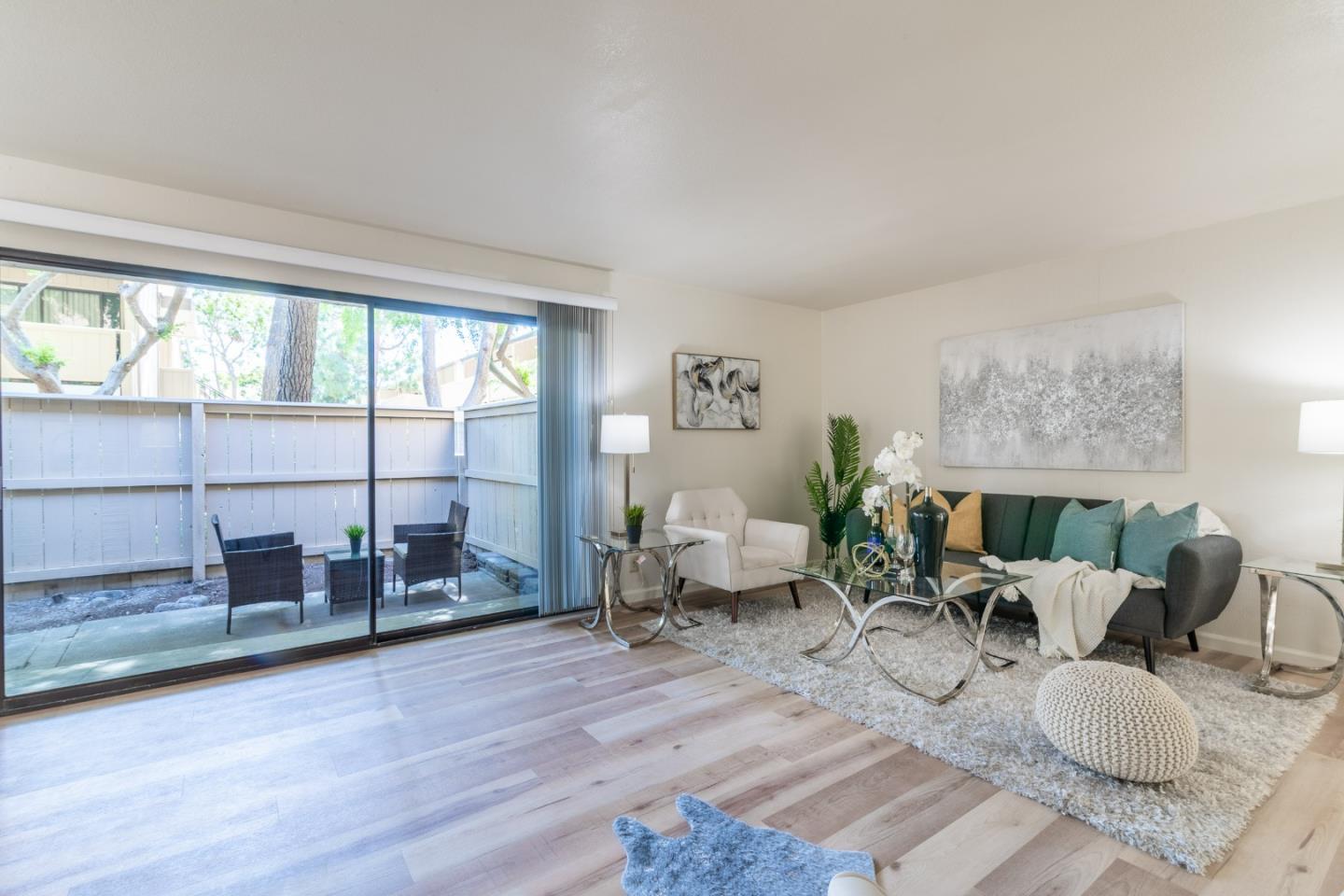 Detail Gallery Image 1 of 1 For 956 Kiely Blvd #B,  Santa Clara,  CA 95051 - 2 Beds | 2 Baths