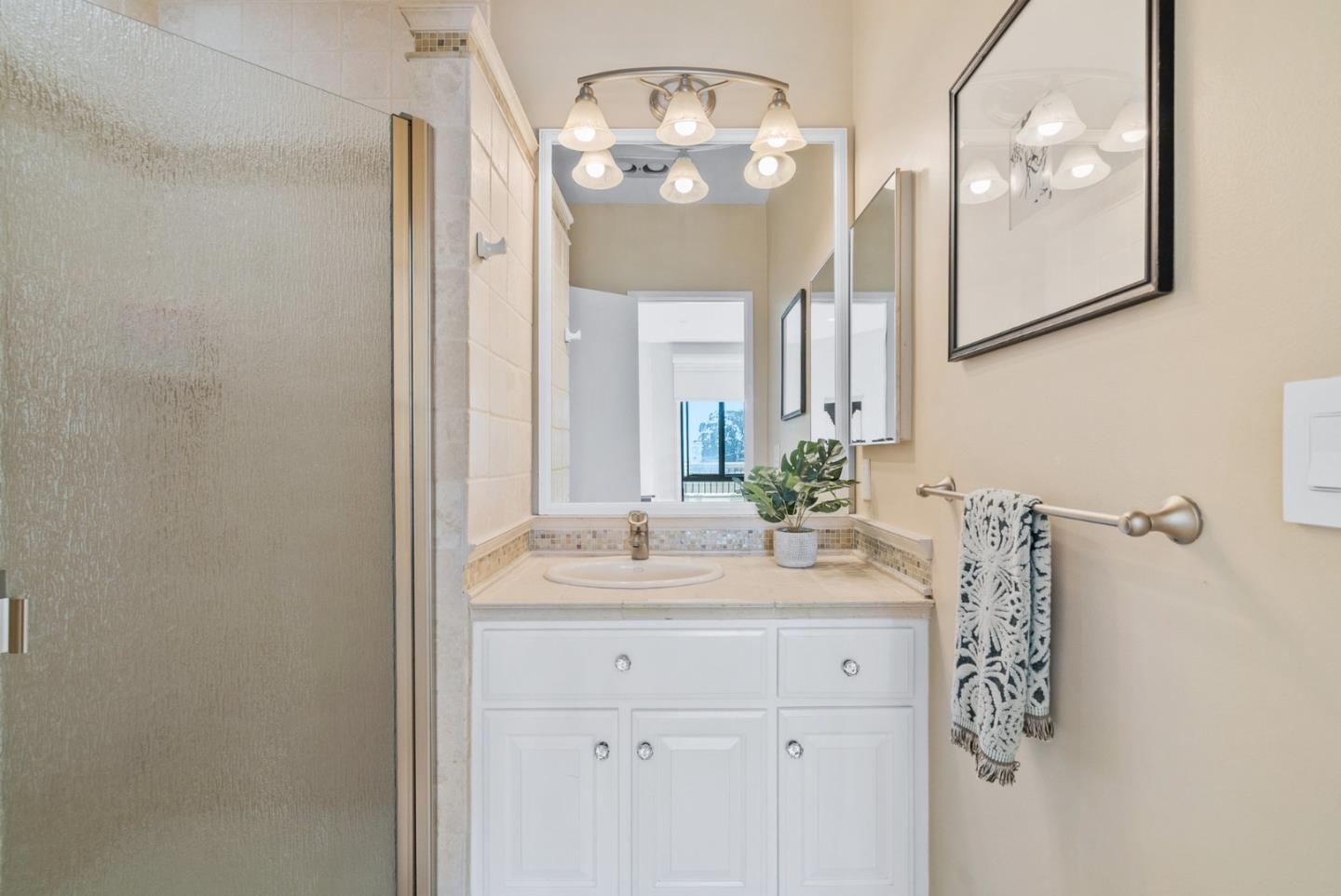 Detail Gallery Image 27 of 33 For 515 2nd St 1a,  Santa Cruz,  CA 95060 - 2 Beds | 2 Baths