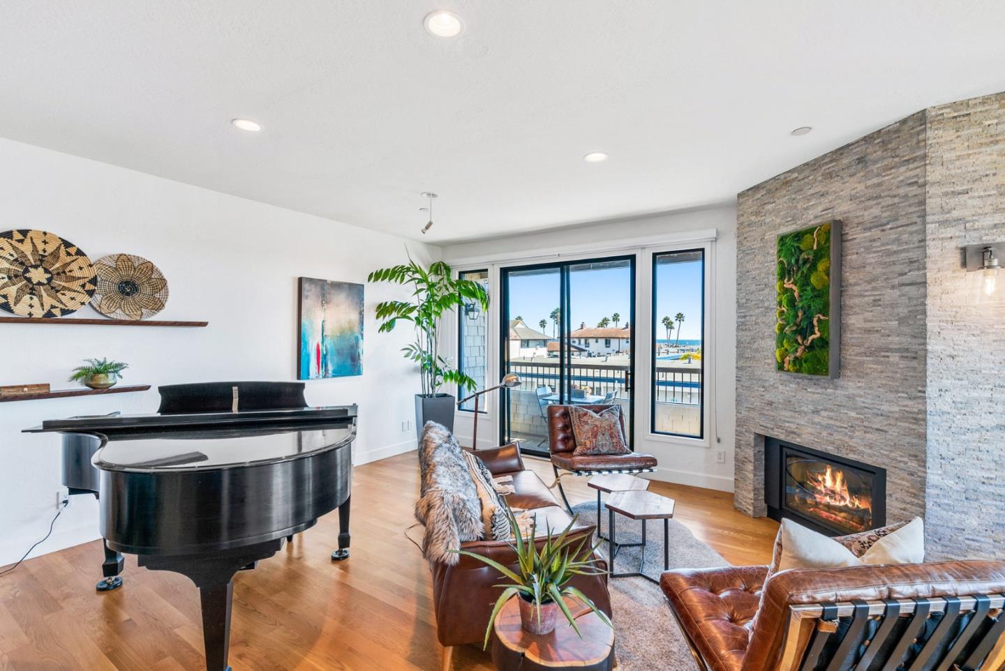 Detail Gallery Image 6 of 33 For 515 2nd St 1a,  Santa Cruz,  CA 95060 - 2 Beds | 2 Baths