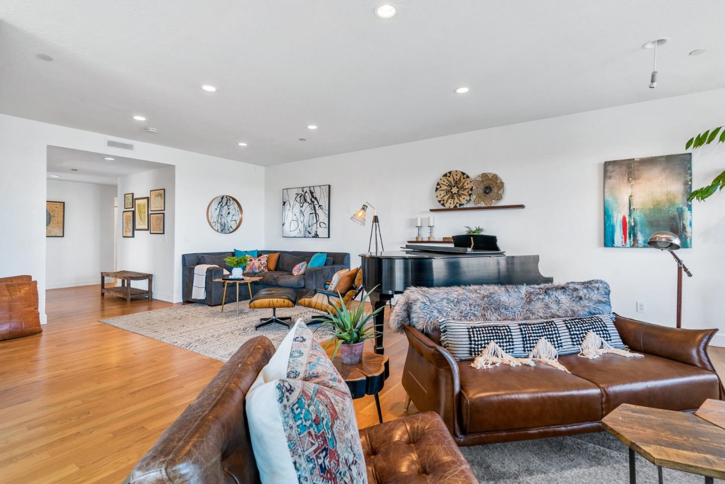 Detail Gallery Image 7 of 33 For 515 2nd St 1a,  Santa Cruz,  CA 95060 - 2 Beds | 2 Baths
