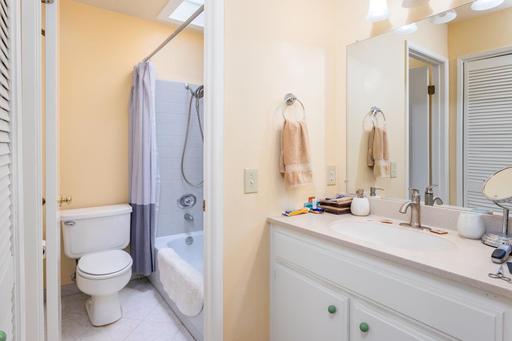Detail Gallery Image 13 of 20 For 2285 Armada Way, San Mateo,  CA 94404 - 2 Beds | 2/1 Baths