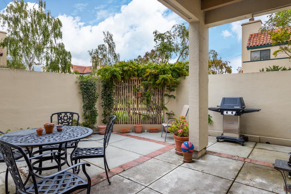 Detail Gallery Image 16 of 20 For 2285 Armada Way, San Mateo,  CA 94404 - 2 Beds | 2/1 Baths
