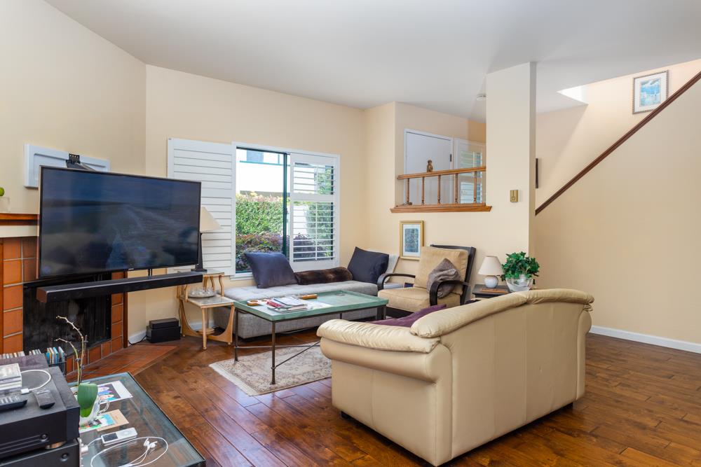 Detail Gallery Image 7 of 20 For 2285 Armada Way, San Mateo,  CA 94404 - 2 Beds | 2/1 Baths