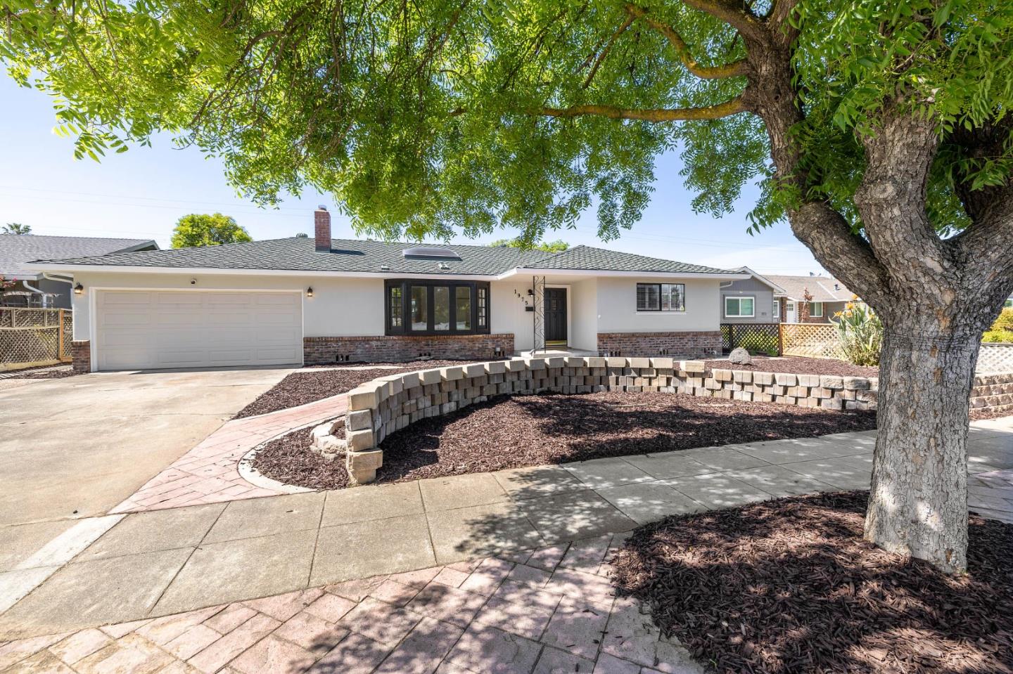 Detail Gallery Image 1 of 1 For 1975 Curtner Ave, San Jose,  CA 95124 - 4 Beds | 2/1 Baths