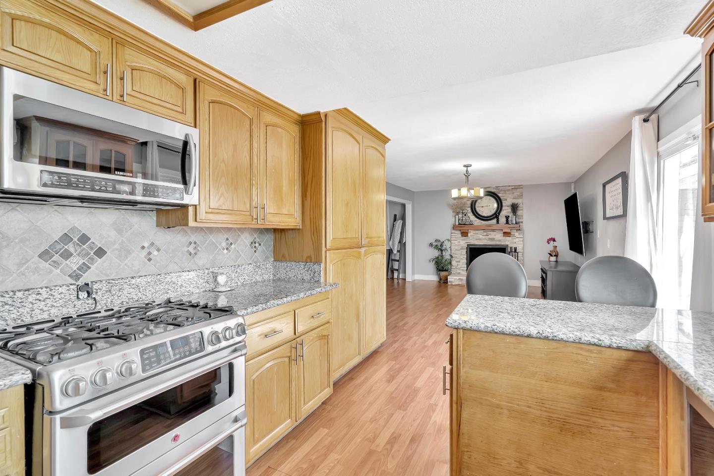 Detail Gallery Image 16 of 50 For 1348 Columbus Cir, Milpitas,  CA 95035 - 4 Beds | 2/1 Baths
