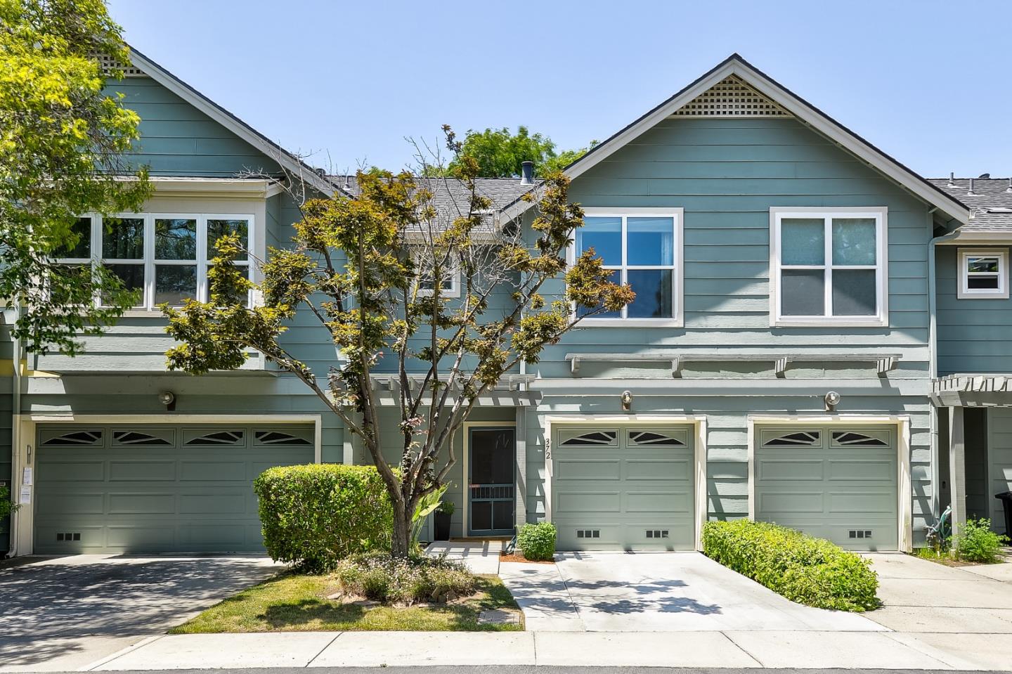 Detail Gallery Image 1 of 1 For 372 Winwood Ct, Mountain View,  CA 94040 - 2 Beds | 2/1 Baths