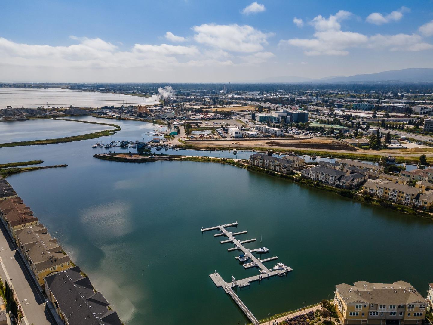 Detail Gallery Image 1 of 1 For 630 Bair Island #114,  Redwood City,  CA 94063 - 2 Beds | 2/1 Baths