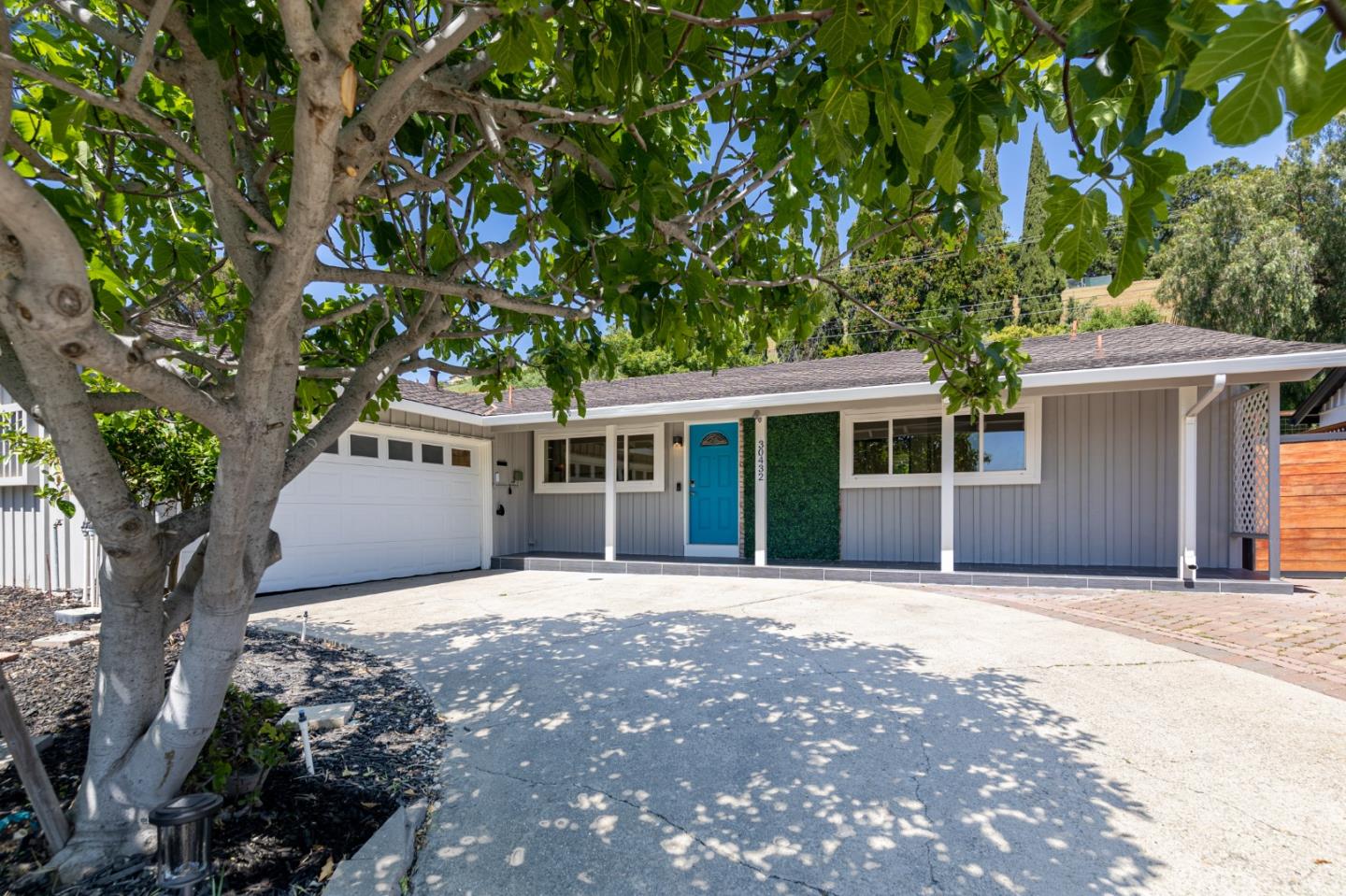 Detail Gallery Image 1 of 1 For 30432 Treeview St, Hayward,  CA 94544 - 4 Beds | 2 Baths
