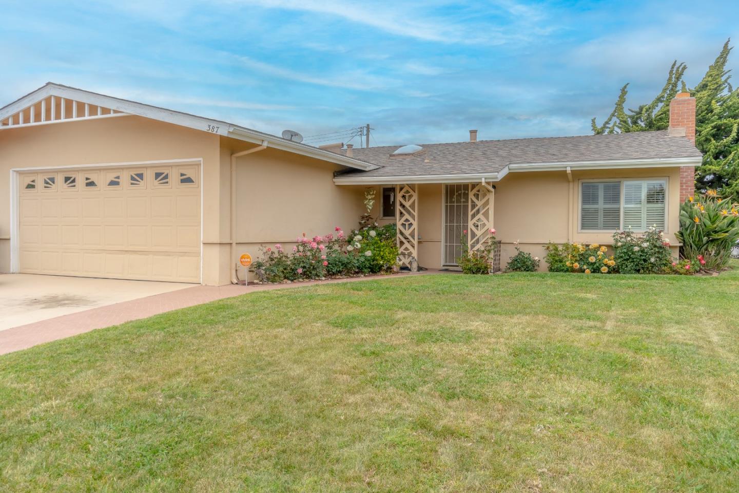 Detail Gallery Image 1 of 1 For 387 Mendocino Dr, Salinas,  CA 93906 - 3 Beds | 2 Baths