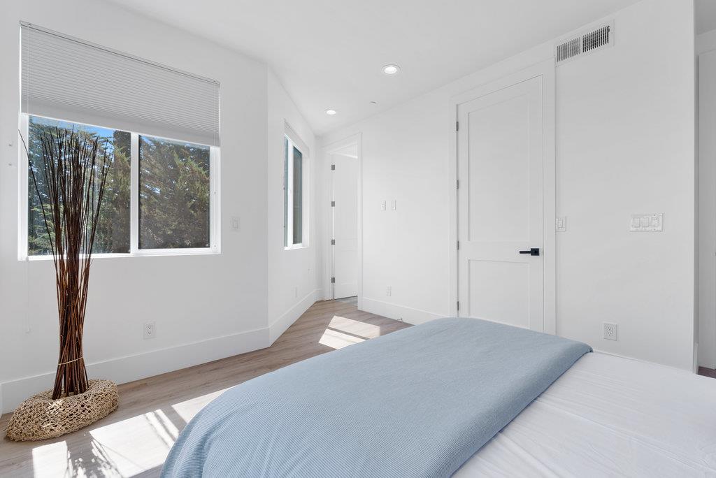 Detail Gallery Image 26 of 35 For 517 High St, Santa Cruz,  CA 95060 - 2 Beds | 3 Baths