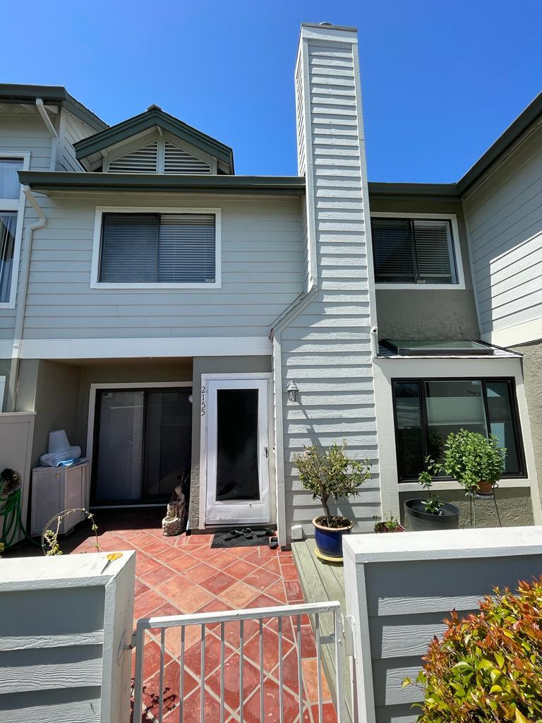 Detail Gallery Image 2 of 20 For 2155 Vista Del Mar, San Mateo,  CA 94404 - 2 Beds | 2/1 Baths