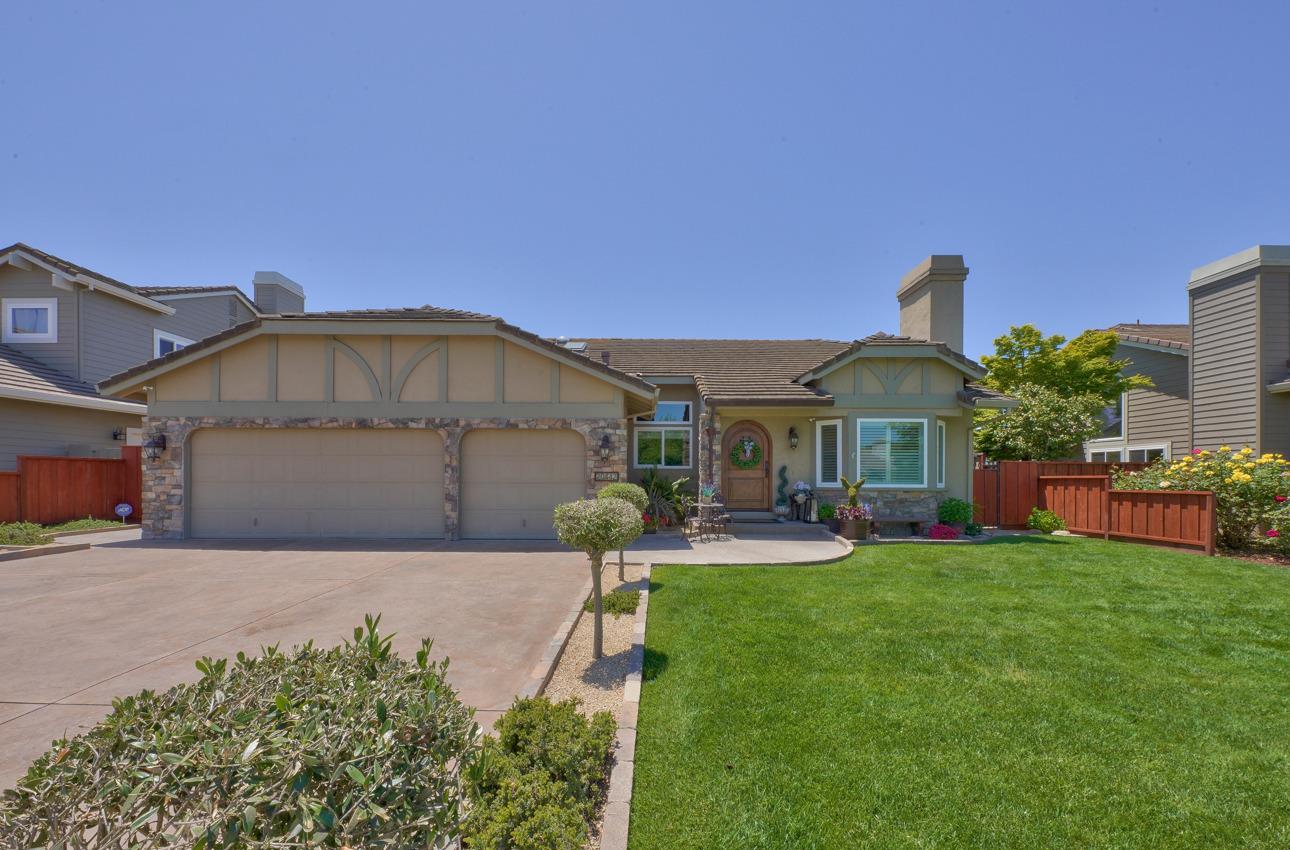 Detail Gallery Image 1 of 1 For 20442 Franciscan Way, Salinas,  CA 93908 - 4 Beds | 2 Baths