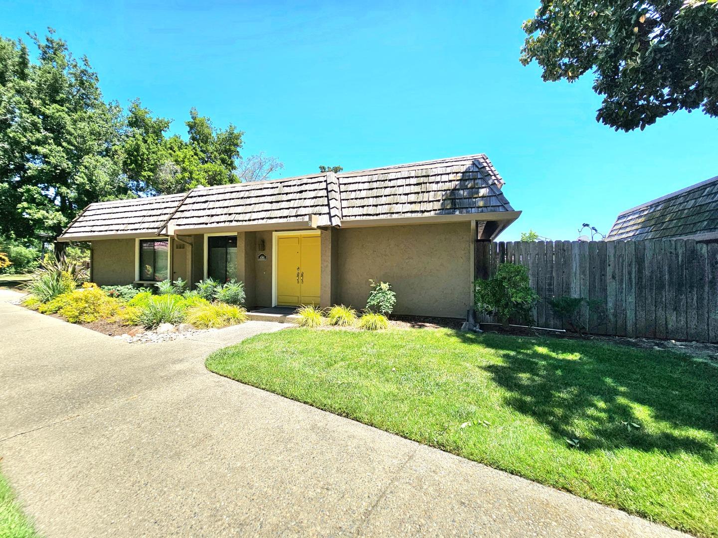 Detail Gallery Image 1 of 1 For 4581 Powderborn Ct, San Jose,  CA 95136 - 3 Beds | 2 Baths