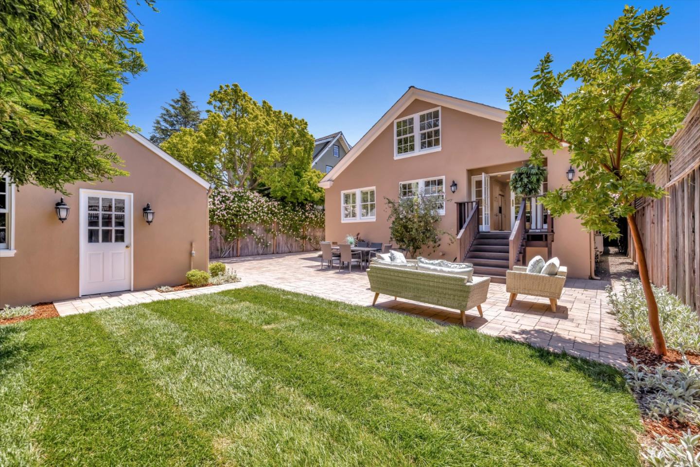 Detail Gallery Image 53 of 57 For 838 Walnut Ave, Burlingame,  CA 94010 - 4 Beds | 4 Baths