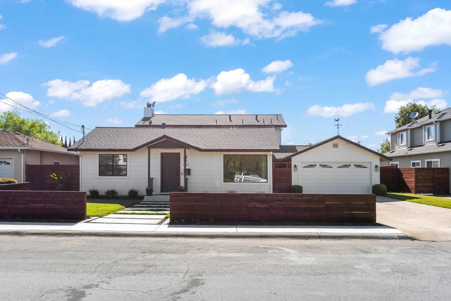 Detail Gallery Image 1 of 1 For 1387 Arleen Ave, Sunnyvale,  CA 94087 - 4 Beds | 3 Baths