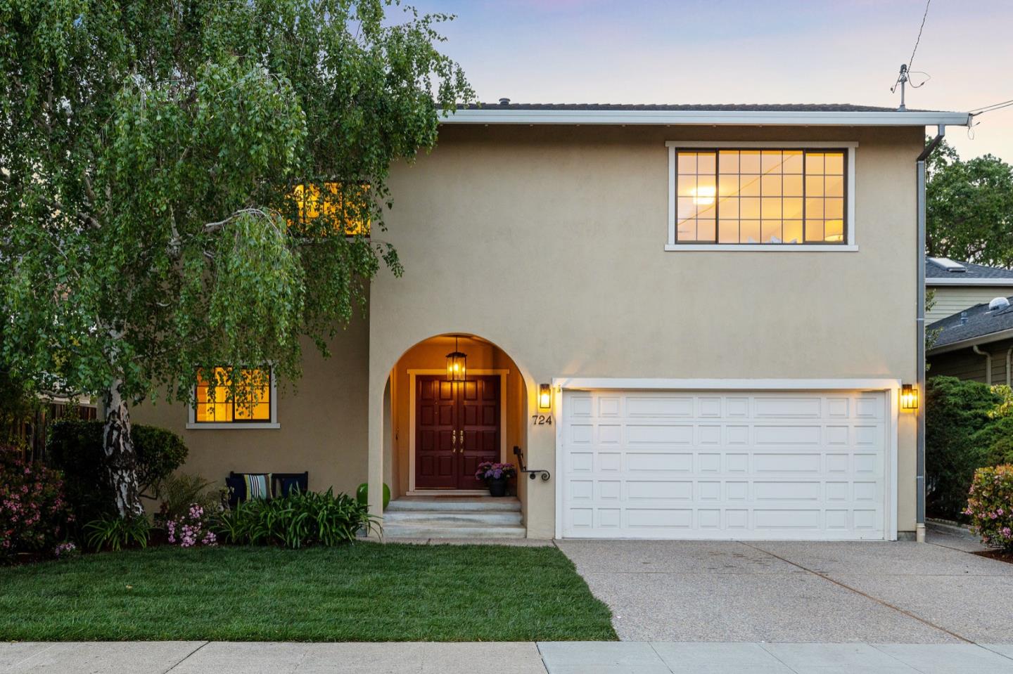 Detail Gallery Image 3 of 82 For 724 Windsor Way, Redwood City,  CA 94061 - 4 Beds | 3 Baths