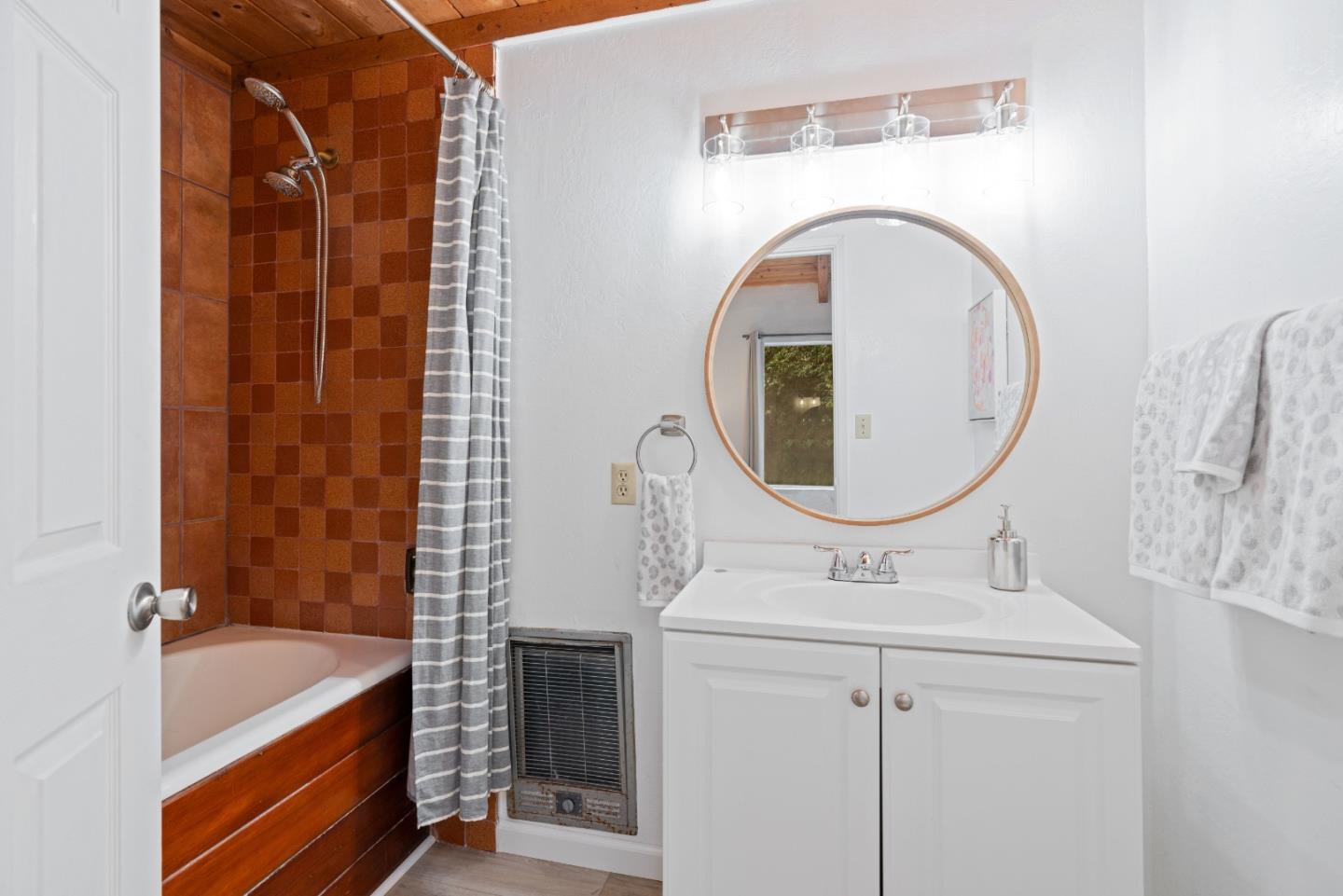 Detail Gallery Image 27 of 77 For 329 Creekside Way, Felton,  CA 95018 - 3 Beds | 2 Baths