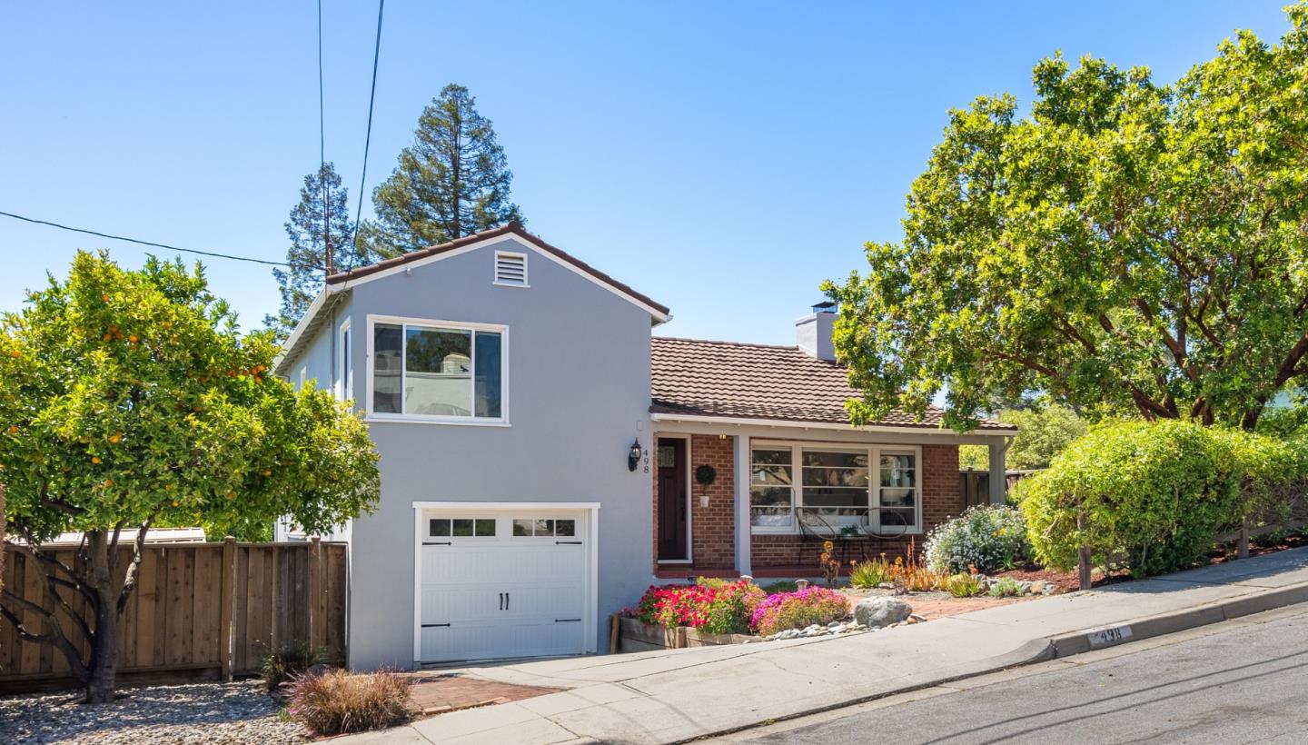 Detail Gallery Image 1 of 1 For 498 Quartz St, Redwood City,  CA 94062 - 2 Beds | 2 Baths