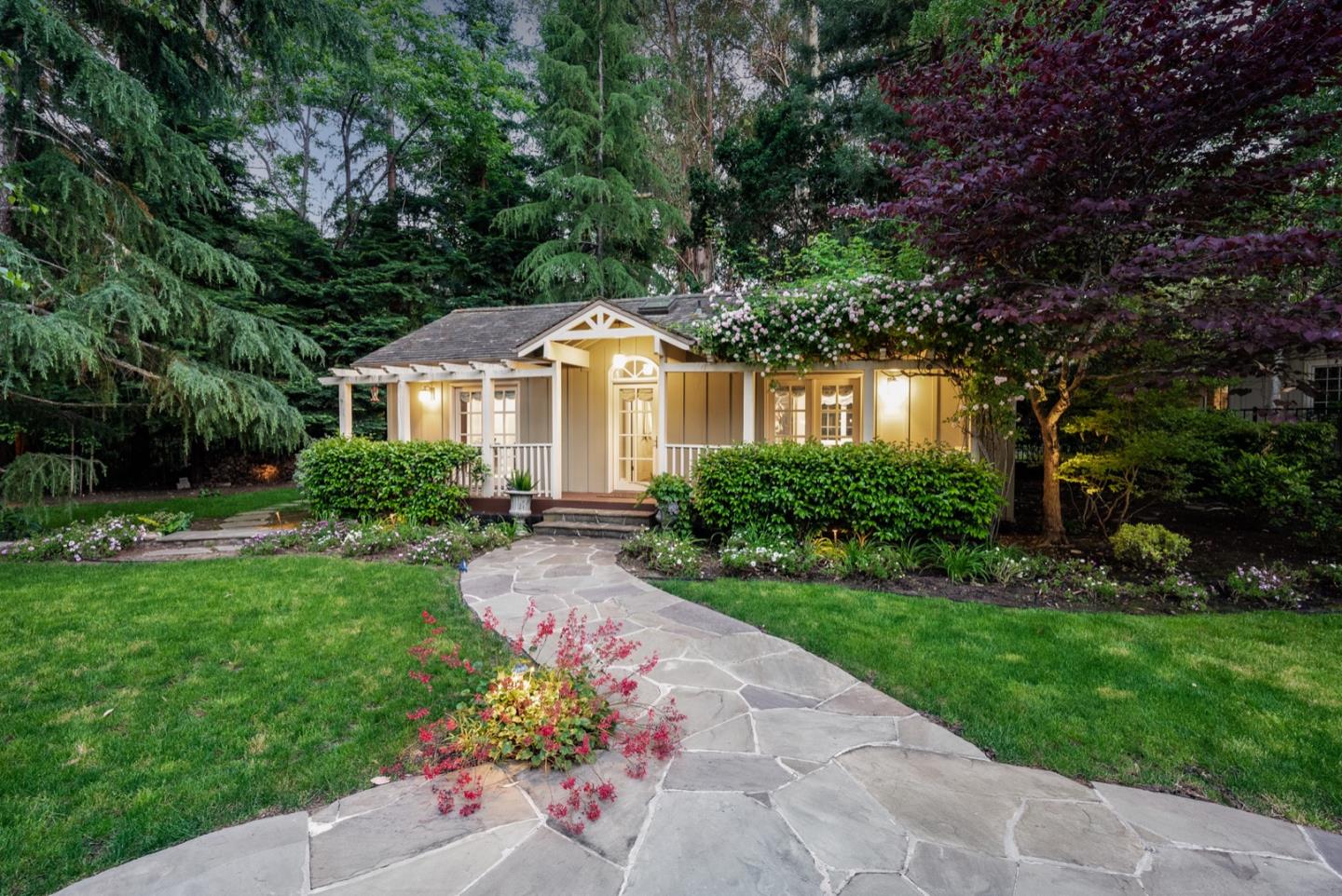 Detail Gallery Image 35 of 36 For 20620 Brookwood Ln, Saratoga,  CA 95070 - 5 Beds | 4/1 Baths