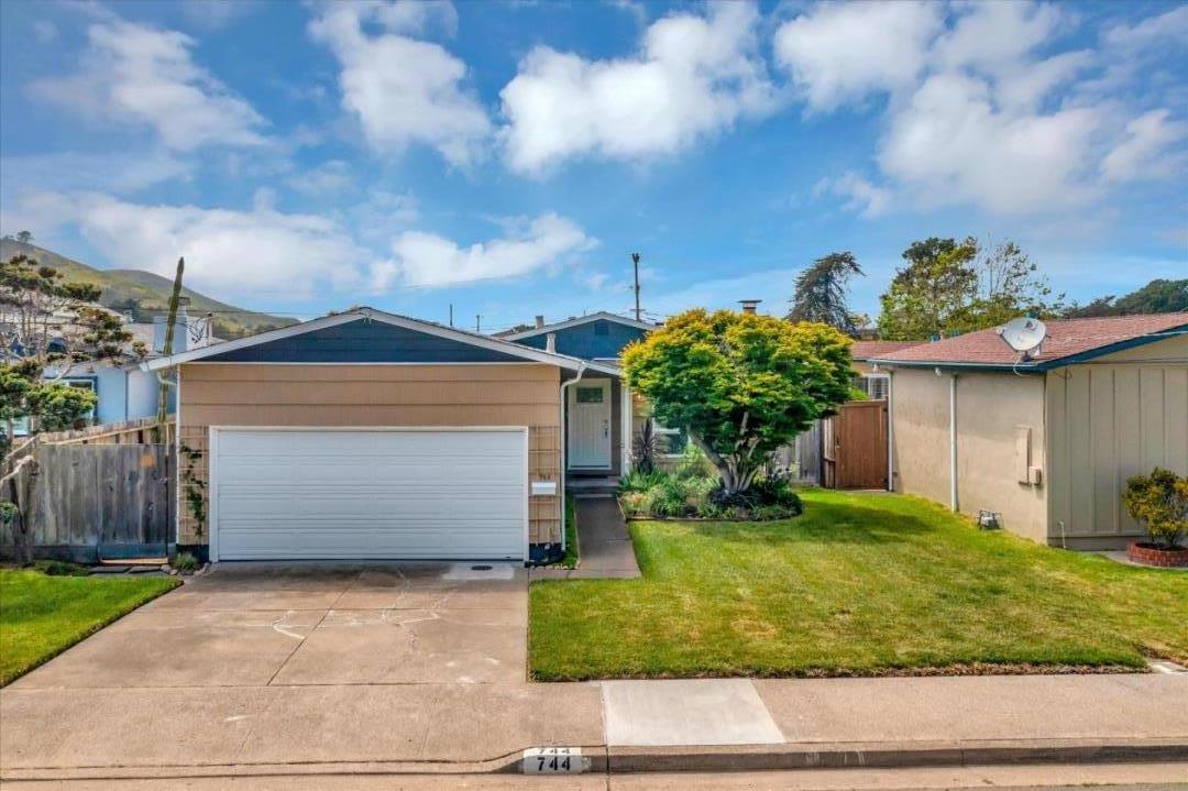 Detail Gallery Image 1 of 1 For 744 Arleen Way, Pacifica,  CA 94044 - 3 Beds | 2 Baths