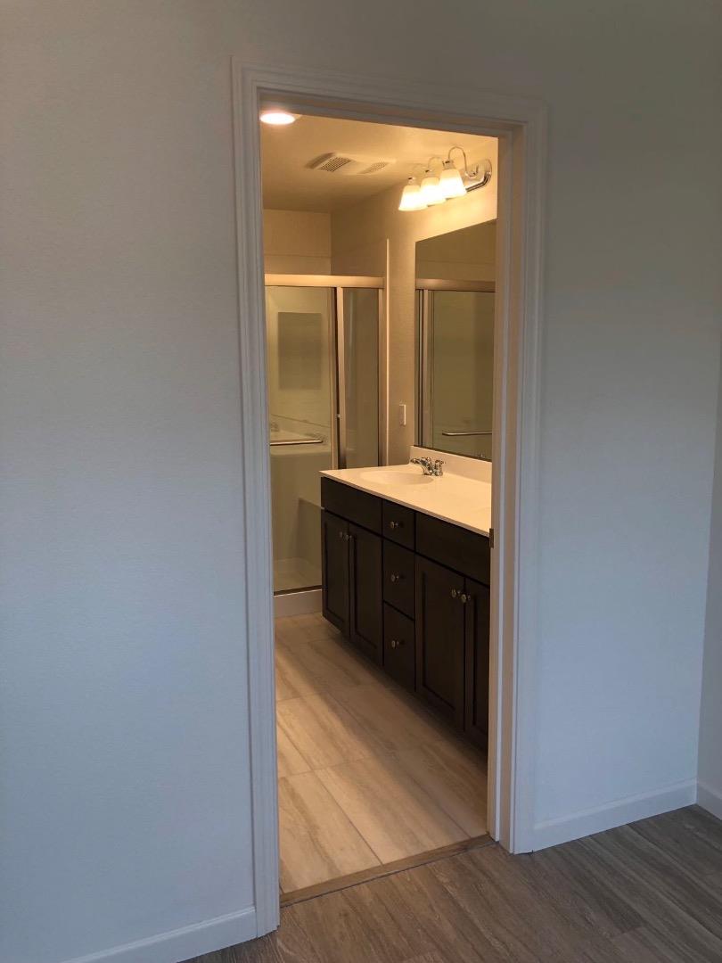 Detail Gallery Image 10 of 11 For 1036 Onofrio Ln #5,  San Jose,  CA 95131 - 2 Beds | 2 Baths