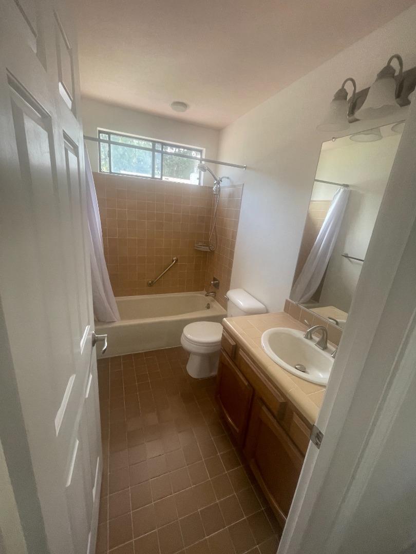 Detail Gallery Image 17 of 25 For 560 Arastradero Rd, Palo Alto,  CA 94306 - 3 Beds | 2 Baths