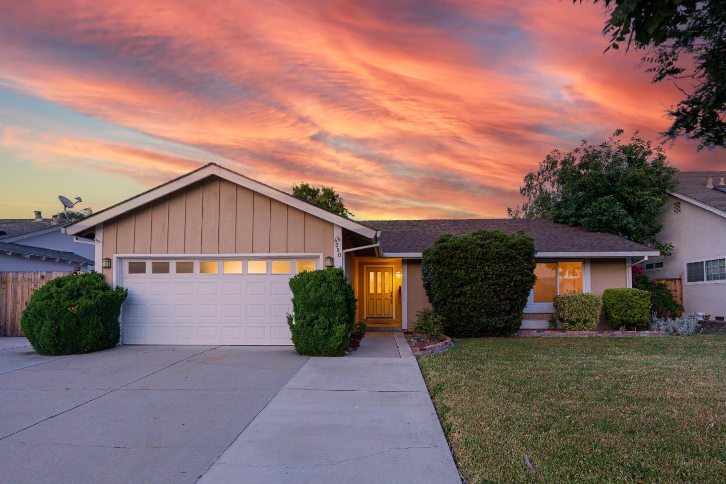 Detail Gallery Image 1 of 1 For 6080 Glen Harbor Dr, San Jose,  CA 95123 - 4 Beds | 2 Baths