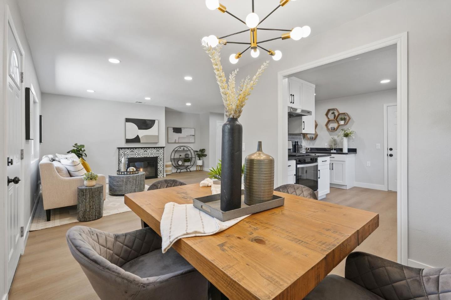 Detail Gallery Image 19 of 40 For 2138 Cooley Ave, East Palo Alto,  CA 94303 - 3 Beds | 1 Baths