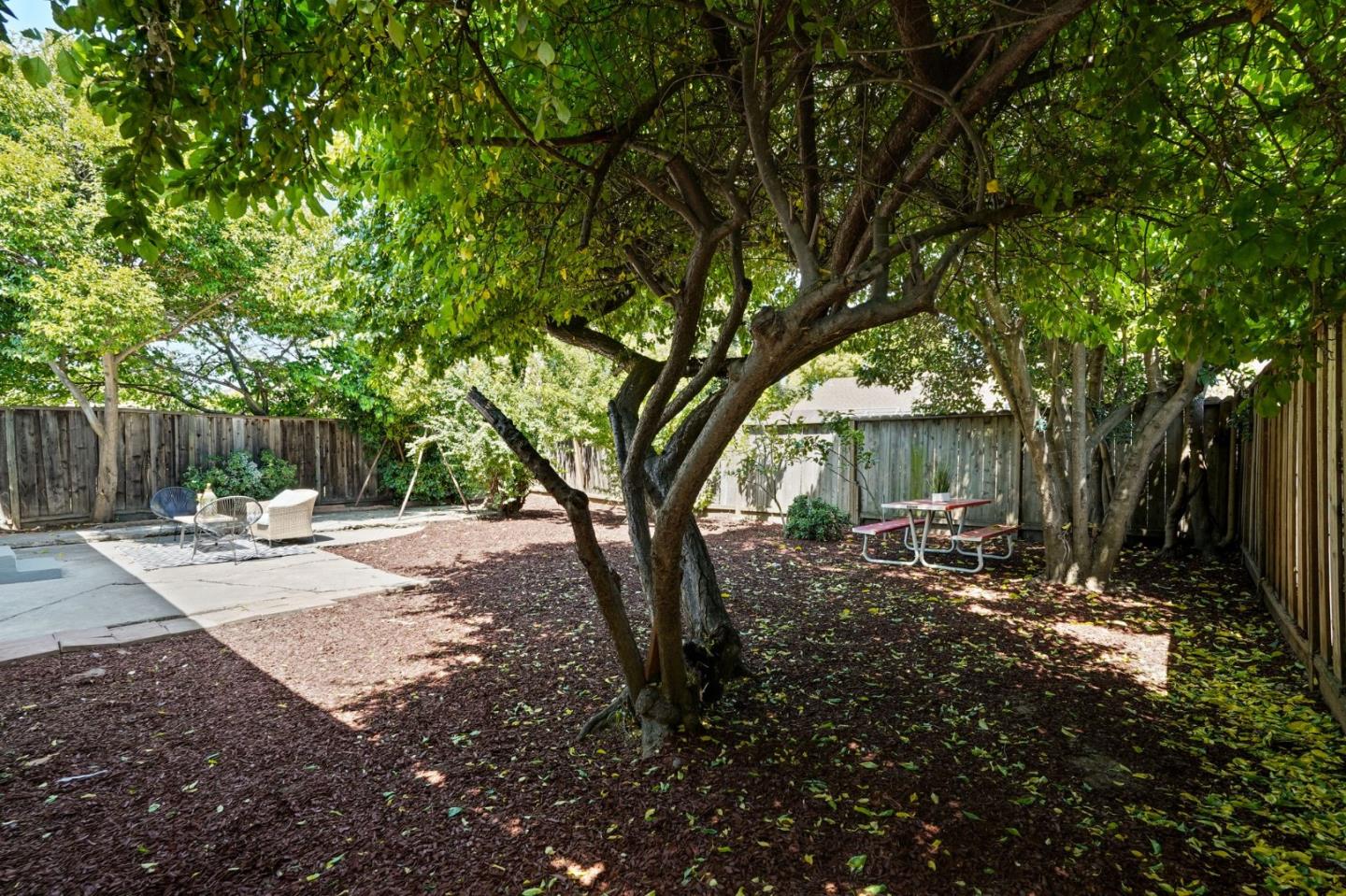 Detail Gallery Image 34 of 40 For 2138 Cooley Ave, East Palo Alto,  CA 94303 - 3 Beds | 1 Baths