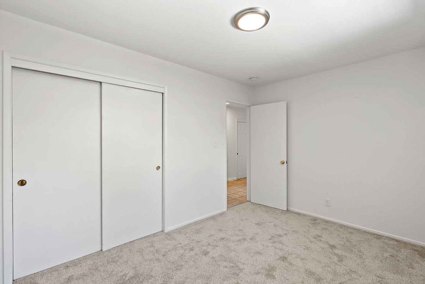 Detail Gallery Image 31 of 44 For 984 Rose Ave, Redwood City,  CA 94063 - 5 Beds | 2 Baths