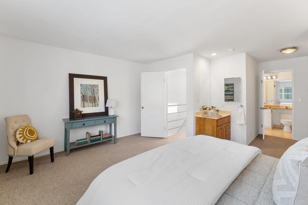 Detail Gallery Image 19 of 32 For 165 Okeefe St #11,  Menlo Park,  CA 94025 - 2 Beds | 1/1 Baths