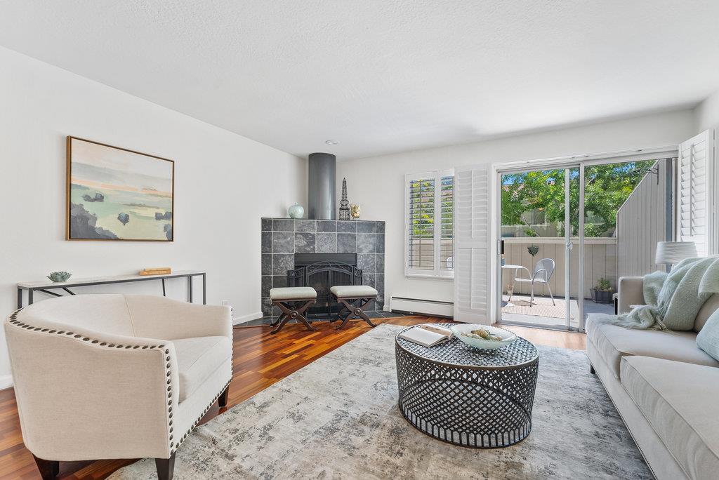 Detail Gallery Image 9 of 32 For 165 Okeefe St #11,  Menlo Park,  CA 94025 - 2 Beds | 1/1 Baths