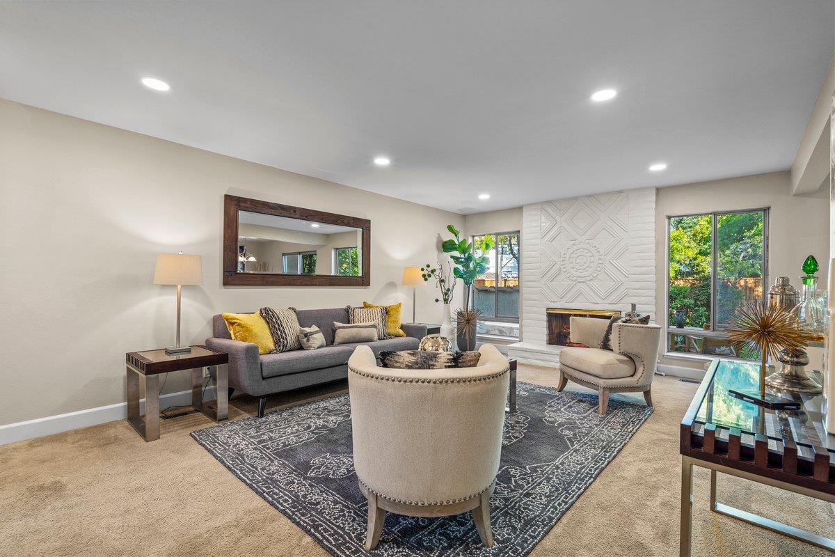 Detail Gallery Image 1 of 1 For 120 Carlton Ave #41,  Los Gatos,  CA 95032 - 3 Beds | 2/1 Baths