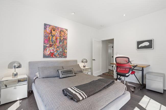 Detail Gallery Image 31 of 44 For 1515 Willow Ave, Burlingame,  CA 94010 - 4 Beds | 3/1 Baths