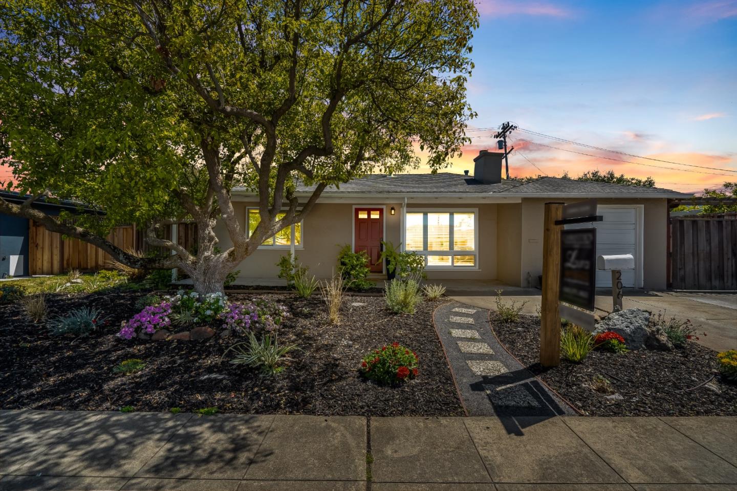 Detail Gallery Image 1 of 1 For 206 E 40th Ave, San Mateo,  CA 94403 - 3 Beds | 1 Baths