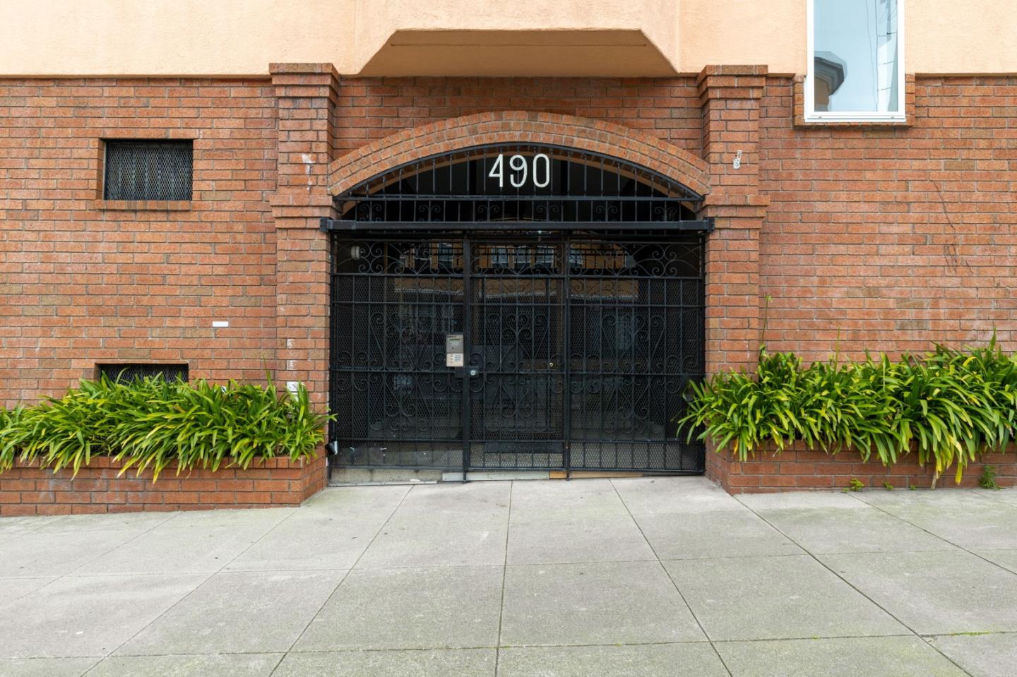 Detail Gallery Image 1 of 1 For 490 33rd Ave #202,  San Francisco,  CA 94121 - 1 Beds | 1 Baths