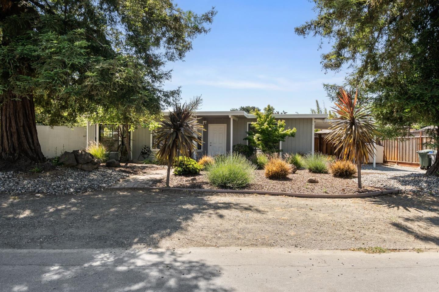 Detail Gallery Image 1 of 1 For 1363 Ramon Dr, Sunnyvale,  CA 94087 - 2 Beds | 1 Baths