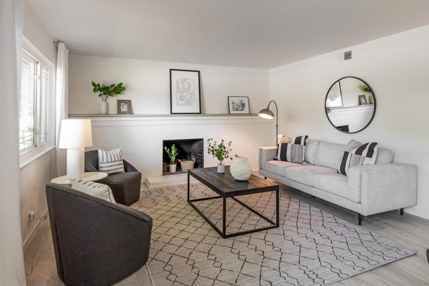 Detail Gallery Image 1 of 1 For 333 Blossom Hill Rd #1,  San Jose,  CA 95123 - 2 Beds | 1 Baths