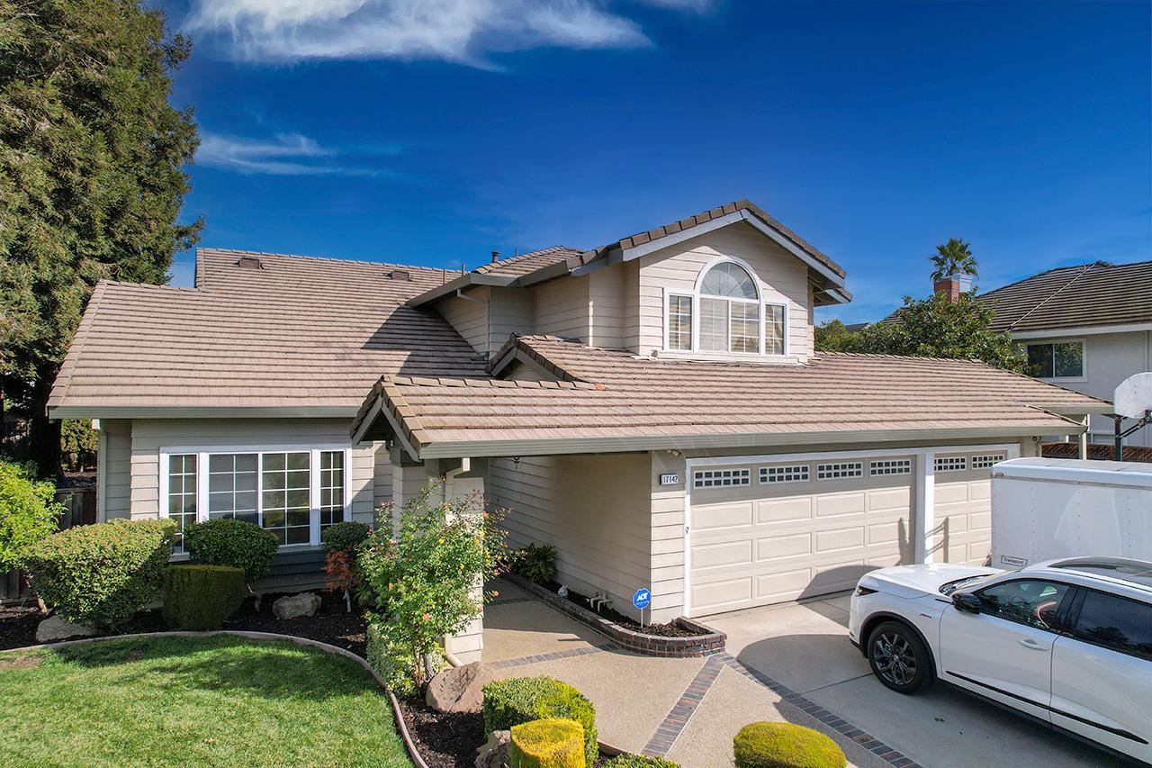 Detail Gallery Image 1 of 42 For 17142 Heatherwood Way, Morgan Hill,  CA 95037 - 4 Beds | 3 Baths
