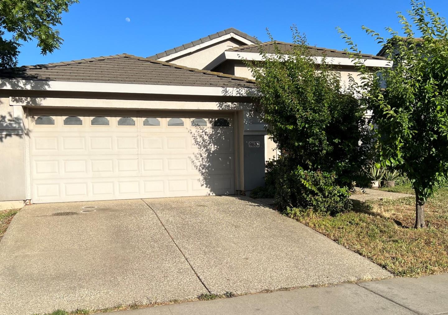9639 Apple Mill Dr, Elk Grove, CA 95624