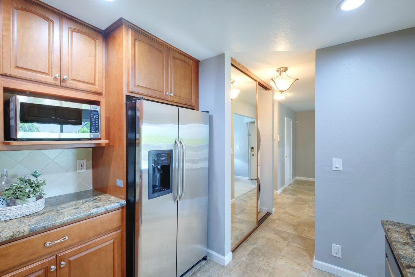 Detail Gallery Image 26 of 51 For 2258 Almaden Rd #B,  San Jose,  CA 95125 - 2 Beds | 2 Baths