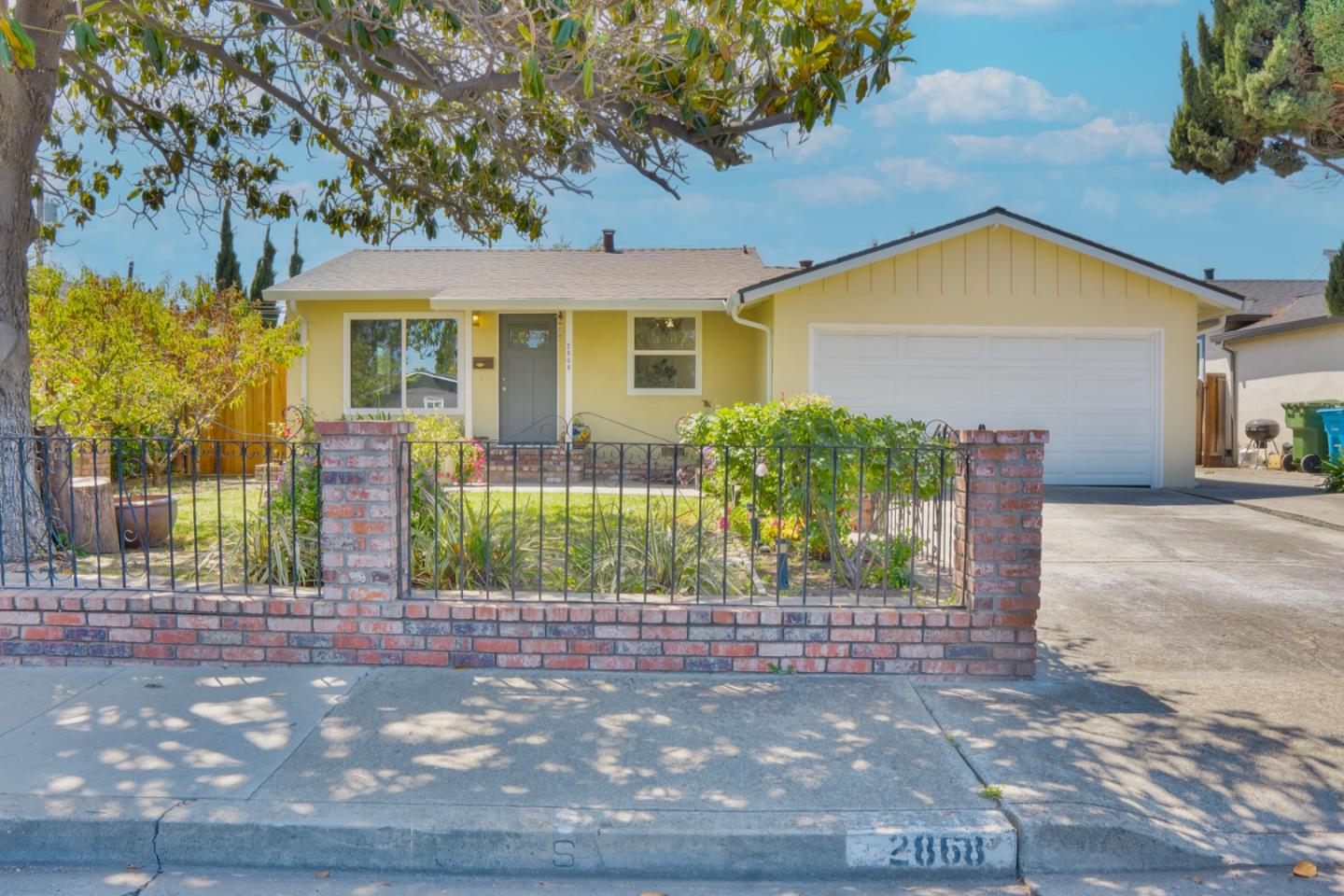 Detail Gallery Image 1 of 1 For 2868 Chromite Dr, Santa Clara,  CA 95051 - 3 Beds | 2 Baths