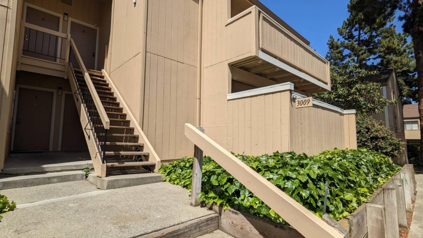 3009 Kaiser Dr F, Santa Clara, CA 95051