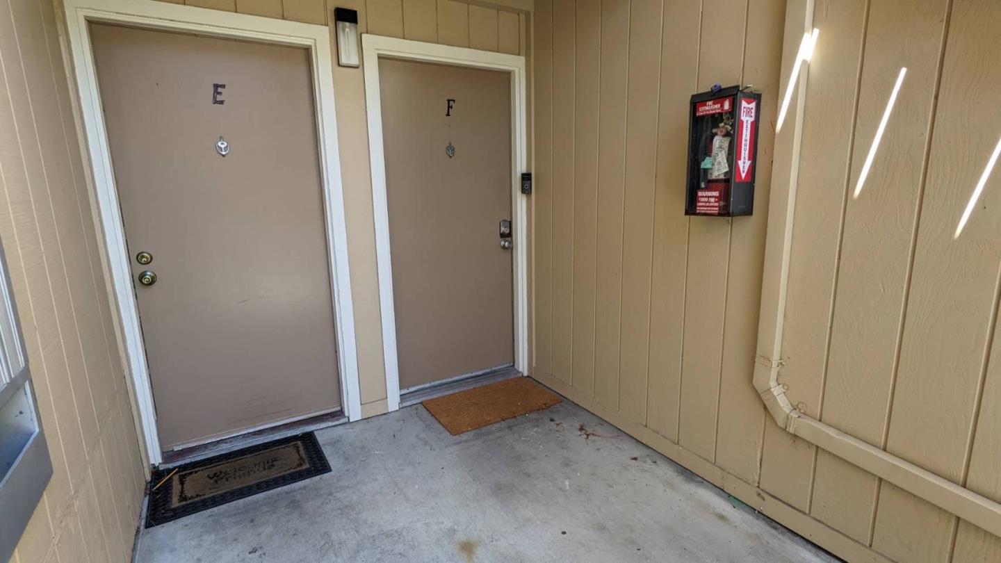 Detail Gallery Image 2 of 2 For 3009 Kaiser Dr #F,  Santa Clara,  CA 95051 - 3 Beds | 2 Baths