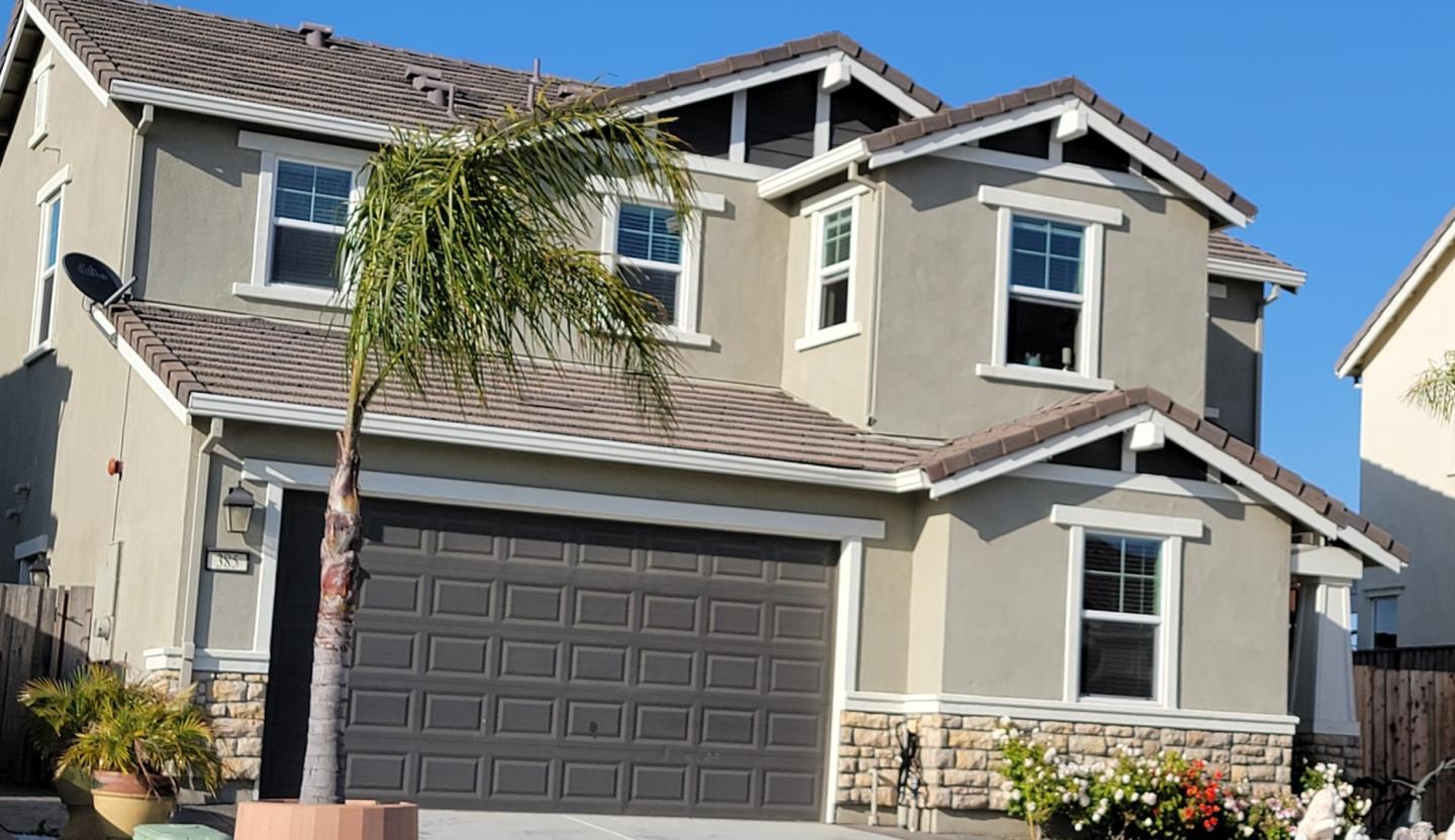 Photo of 385 Thistle St in Hollister, CA